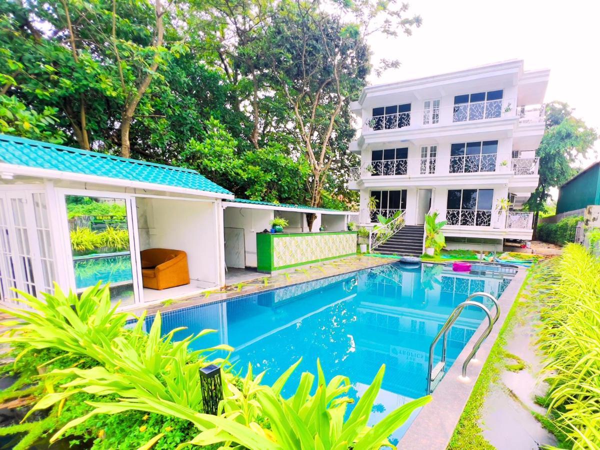 The Mayfield Resort, Vagator Anjuna Buitenkant foto