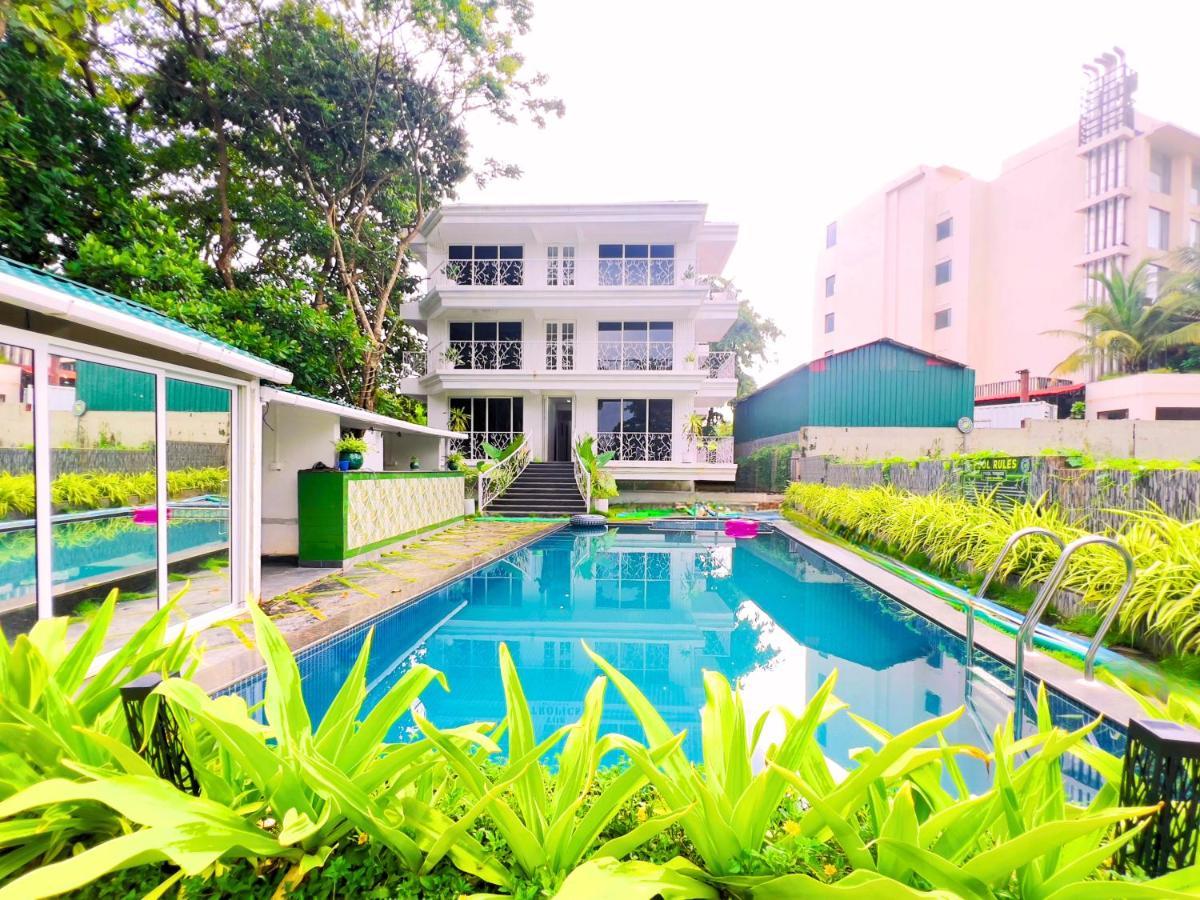 The Mayfield Resort, Vagator Anjuna Buitenkant foto