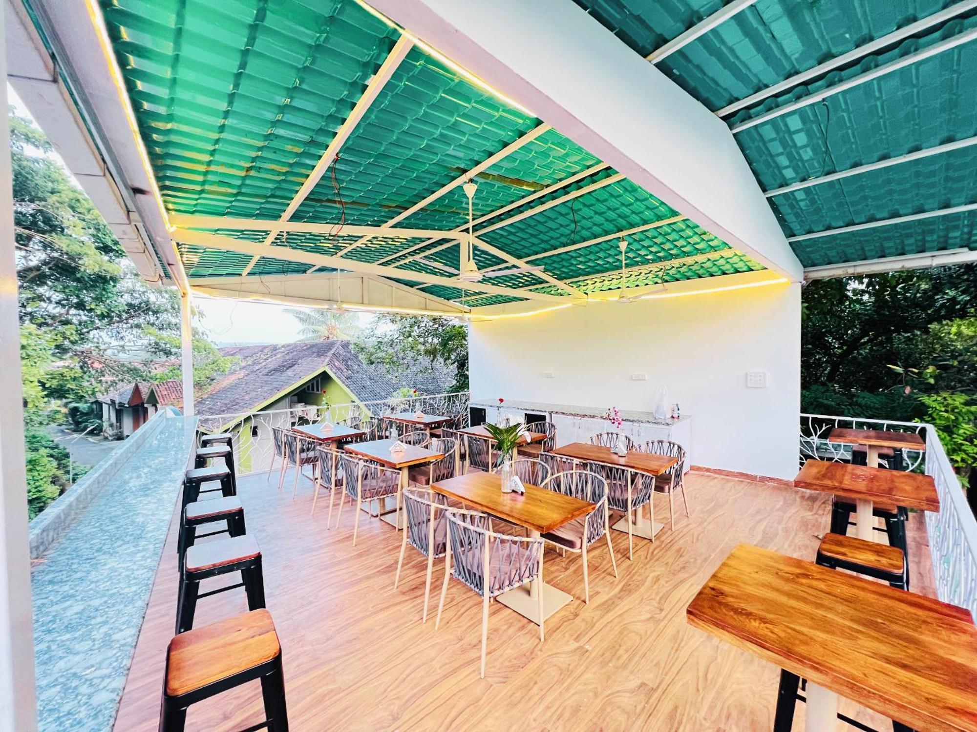 The Mayfield Resort, Vagator Anjuna Buitenkant foto
