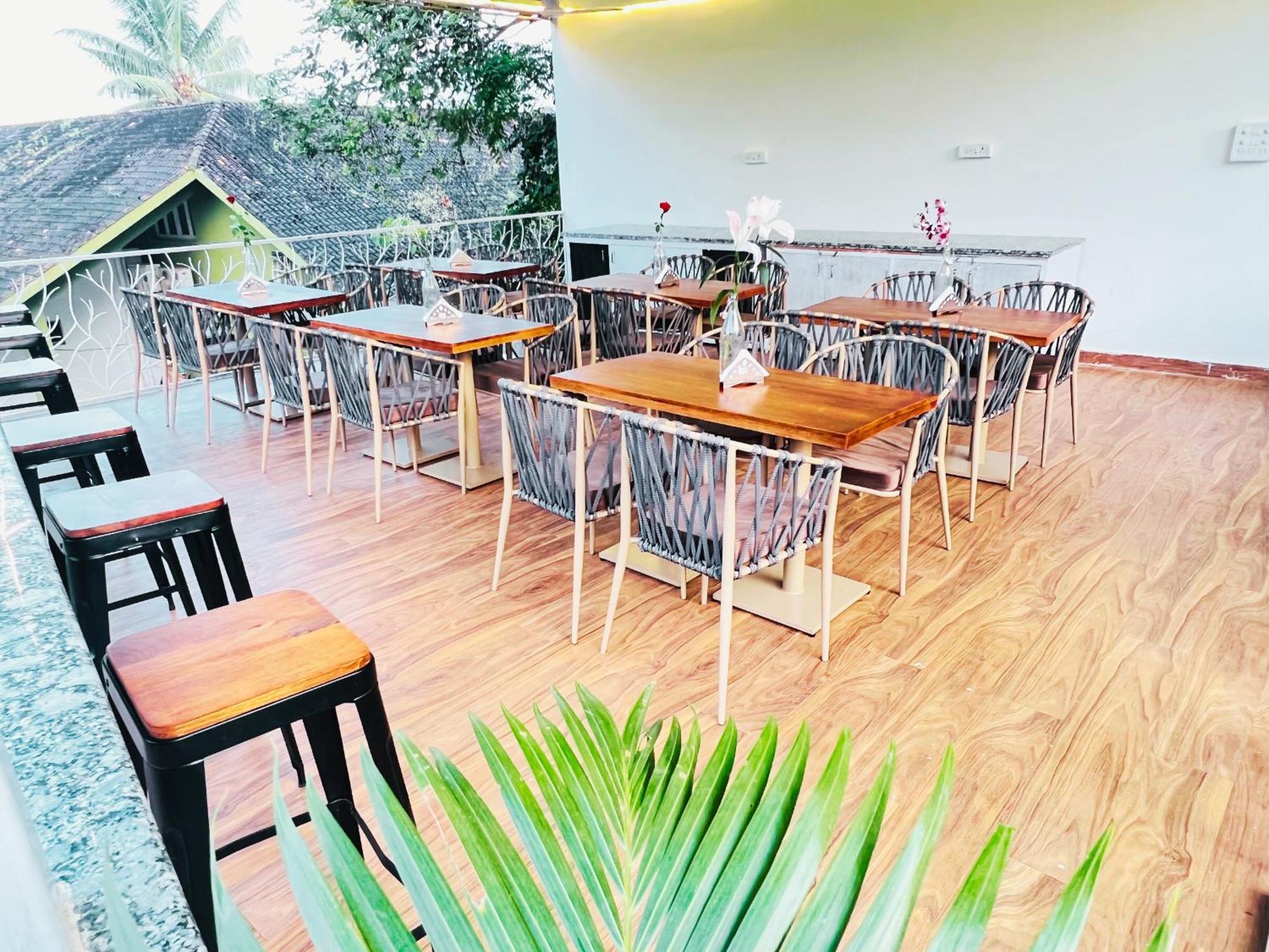 The Mayfield Resort, Vagator Anjuna Buitenkant foto